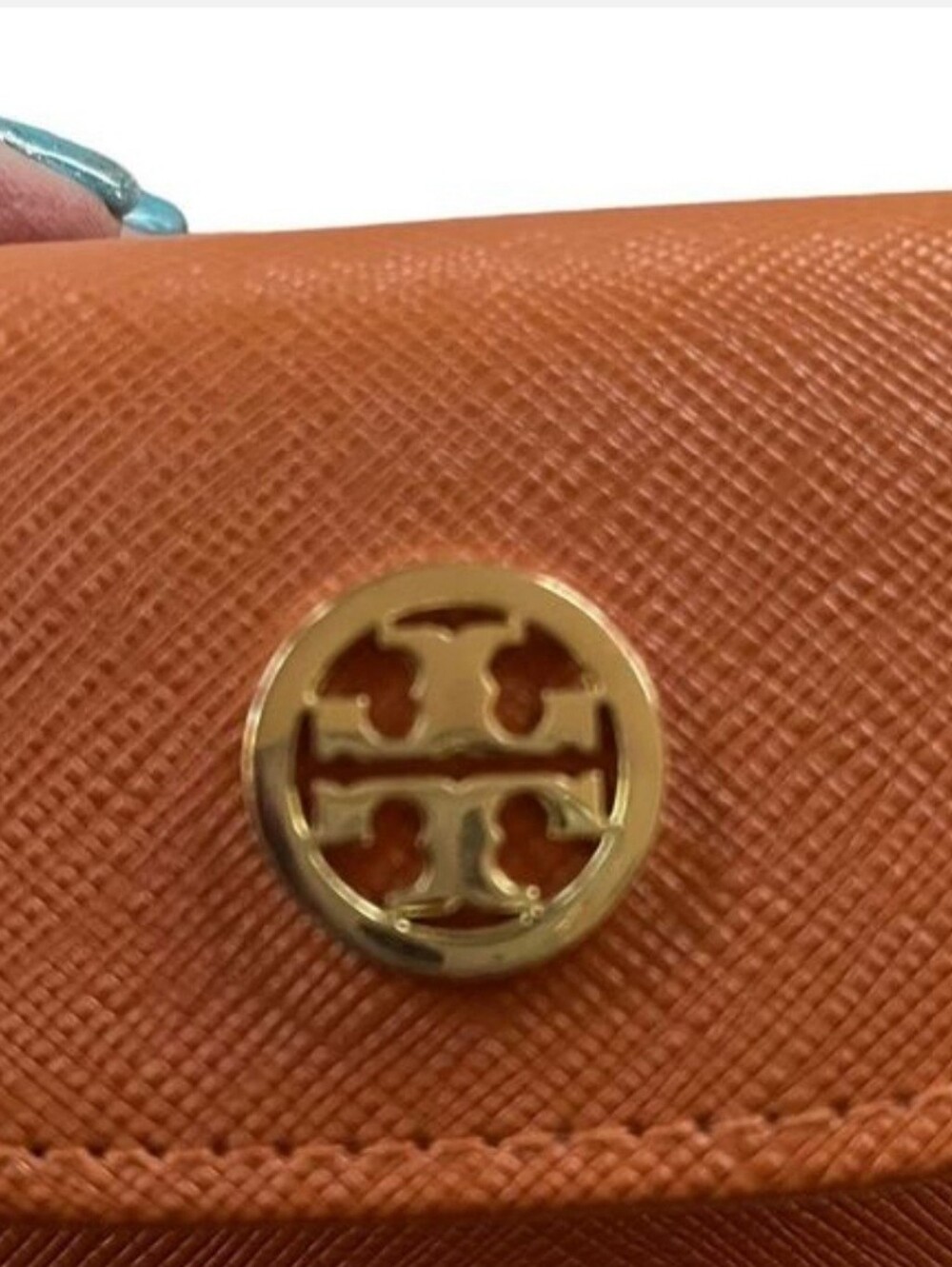 TORY BURCH Sunglasses Case in Burnt Orange Saffianno Leather with Gold Logo Snap - Picture 5 of 8